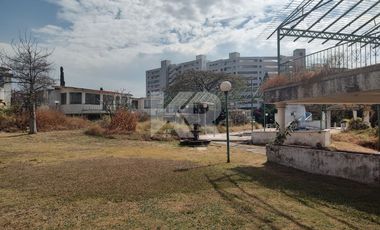 Condominio de 12 Casas y Áreas Comunes Para Remodelar a Precio de Terreno