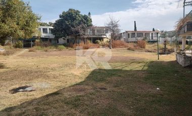 Condominio de 12 Casas y Áreas Comunes Para Remodelar a Precio de Terreno