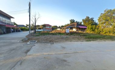 ที่ดินแบ่งขาย สำหรับสร้างบ้าน  ออฟฟิต แยกหลุยส์สันกำแพง 94 ตร.วา จากปกติ 25,000 เหลือเพียง 18,000 บาท-วา