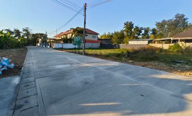 ที่ดินแบ่งขาย สำหรับสร้างบ้าน  ออฟฟิต แยกหลุยส์สันกำแพง 94 ตร.วา จากปกติ 25,000 เหลือเพียง 18,000 บาท-วา