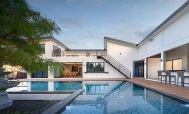 Modern 5 Bedroom Pool Villa in Pa Daet Chiang Mai for Sale