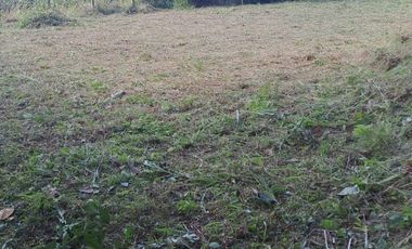 VENDO TERRENO SEMIPLANO  EN BARBOSA ANTIOQUIA.