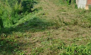 VENDO TERRENO SEMIPLANO  EN BARBOSA ANTIOQUIA.