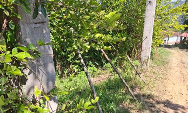 VENDO TERRENO SEMIPLANO  EN BARBOSA ANTIOQUIA.