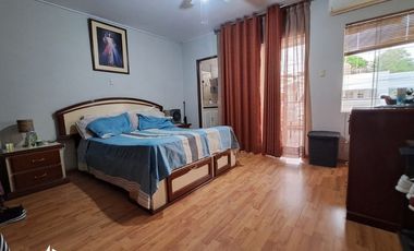 SE VENDE HERMOSA CASA CÉNTRICA EN URBANIZACIÓN SAN ISIDRO DE ICA!
