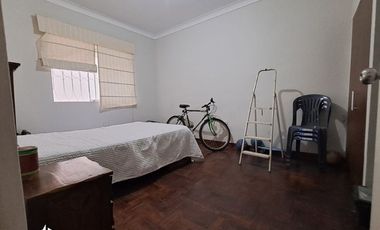 SE VENDE HERMOSA CASA CÉNTRICA EN URBANIZACIÓN SAN ISIDRO DE ICA!