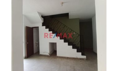 Venta De Casa En Urb.San Ramon - Dos Pisos Mas Azotea // ID: 1122962