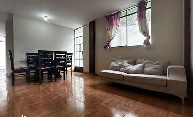 Casa a pasos de la plaza mayor de Santiago y panamericana sur!!