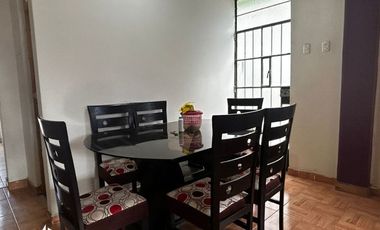 Casa a pasos de la plaza mayor de Santiago y panamericana sur!!