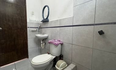 Casa a pasos de la plaza mayor de Santiago y panamericana sur!!