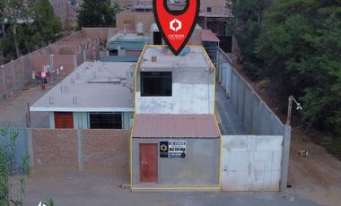 Casa a pasos de la plaza mayor de Santiago y panamericana sur!!