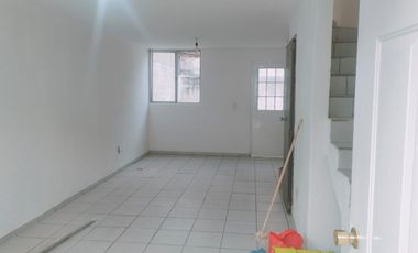 Casa en Venta 8min Plaza Terraza Oblatos, Residencial Plutarco Elias Calles