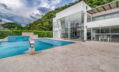 TE ALQUILO LINDA FINCA LA ALBORADA LLAMANOS AL3022285663 VEN A DISFRUTAR EN TOTAL PRIVACIDAD LOS ESPERAMOS.