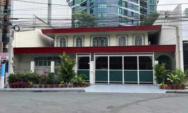 House for Sale in Makati
