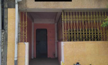 6BR APARTMENT FOR SALE IN SILANGANAN SUBDIVISION, LLANO CALOOCAN CITY