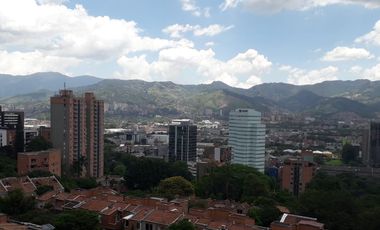 Amplio apartamento cerca a Carulla Palmas, fácil acceso!