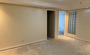 RUSH SALE! 5BR UNIT WITH PARKING - One Beverly Place, San Juan City