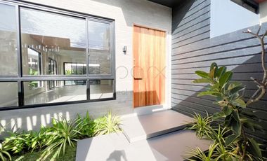 BRAND NEW 4 BEDROOM HOUSE AND LOT IN BF HOMES PARAÑAQUE
