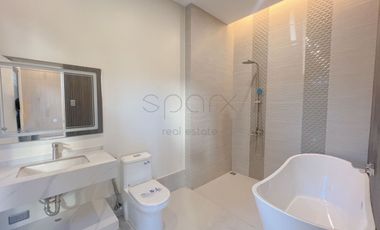 BRAND NEW 4 BEDROOM HOUSE AND LOT IN BF HOMES PARAÑAQUE