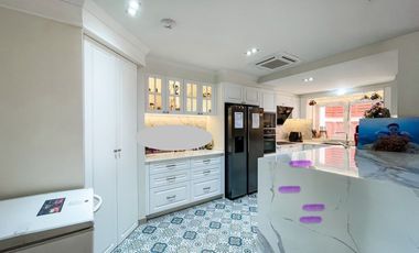 [SALE] Wonderful Living, premium quality House, near Terminal Rama III - Sathorn. 4 Beds spacious & perfectly finished(Soi Charoenrat 10) (H30103)