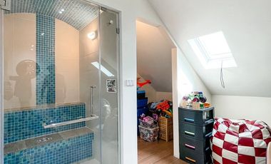 [SALE] Wonderful Living, premium quality House, near Terminal Rama III - Sathorn. 4 Beds spacious & perfectly finished(Soi Charoenrat 10) (H30103)