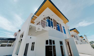 For Rent: Velmiro Uptown Corner Solas Unit