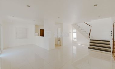 For Rent: Velmiro Uptown Corner Solas Unit