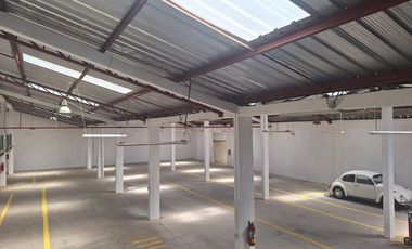 VENTA O ARRIENDO GALPON FUERA DE PICO Y PLACA, SECTOR CARAPUNGO