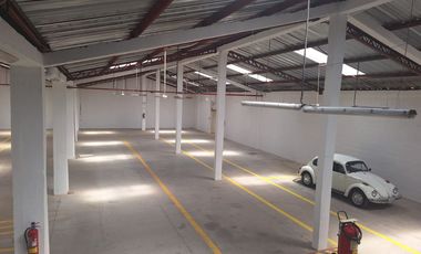 VENTA O ARRIENDO GALPON FUERA DE PICO Y PLACA, SECTOR CARAPUNGO