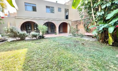 CASA PARA OFICINA EN VALLARTA NORTE