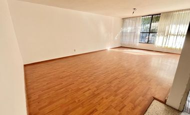 CASA PARA OFICINA EN VALLARTA NORTE