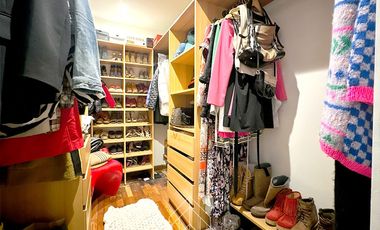 Casa de alto estándar 6D + quincho + piscina + vistas