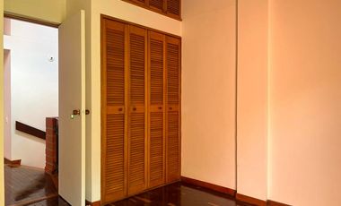 47805 Casa en arriendo en el sector La abadia, Envigado