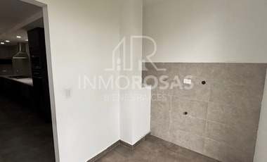 Moderna Casa en Nayón $1.800 (Incl.alícuota-Serv. Básicos)Entorno natural-moderno