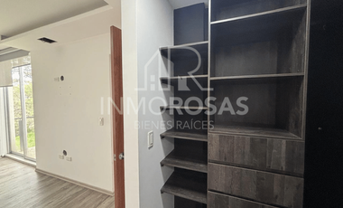 Moderna Casa en Nayón $1.800 (Incl.alícuota-Serv. Básicos)Entorno natural-moderno