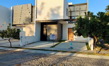 CASA NUEVA EN VENTA FRACC RESIDENCIAL SAN ANGEL  EN COLIMA