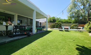 Amplia y Hermosa Casa con Piscina Alto el Manzano Til-Til.