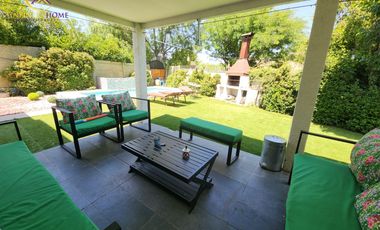 Amplia y Hermosa Casa con Piscina Alto el Manzano Til-Til.