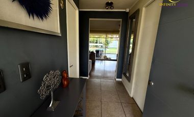 Amplia y Hermosa Casa con Piscina Condominio Jardín Oriente Til-Til.