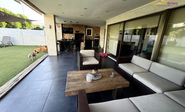 Amplia y Hermosa Casa con Piscina Condominio Jardín Oriente Til-Til.