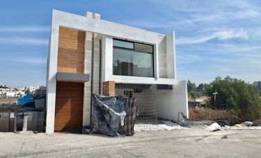 VENTA DE CASA EQUIPADA EN RINCONADA DE LOS ANDES CON ROOF