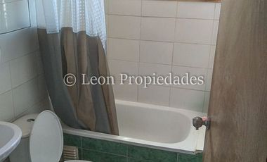 Leon Propiedades vende parcela con 2 casas en sector Cuyuncavi alto, Curacaví.