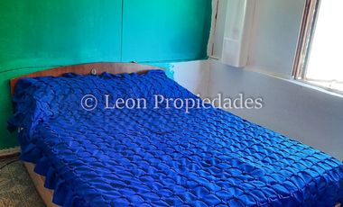 Leon Propiedades vende parcela con 2 casas en sector Cuyuncavi alto, Curacaví.