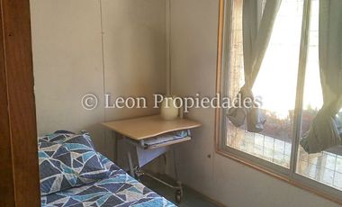 Leon Propiedades vende parcela con 2 casas en sector Cuyuncavi alto, Curacaví.