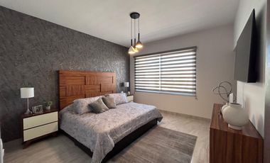 CASA DE DOS PLANTAS EN CONDOMINIO