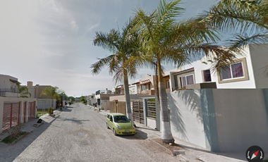 Casa ubicada en colonia Los Defines Puerto Vallarta, Jalisco, Con 4 recamaras y 126m2. A 10 Minutos de Playa Las Glorias.