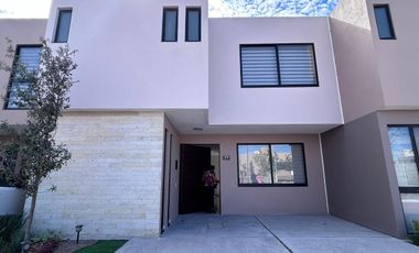 CASA EN CONDOMINIO HORIZONTAL