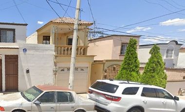 VENTA DE CASA EN CALLE LOS NOGALES, GUSTAVO DIAZ ORDAZ, SALTILLO COAHUILA