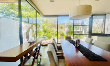Moderna Casa en Venta en Los Olivos Zona Valle Real