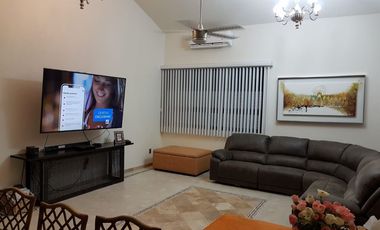 Exclusiva Residencia fraccionamiento las brisas, en un Entorno Tranquilo y Seguro: ¡Tu Nuevo Hogar Te Espera! en acapulco  guerrero